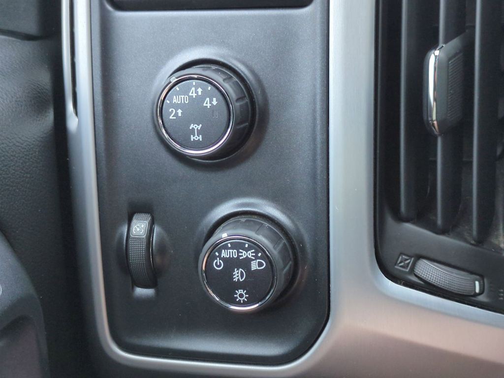 Thumbnail: 2015 GMC Sierra 1500 - 32