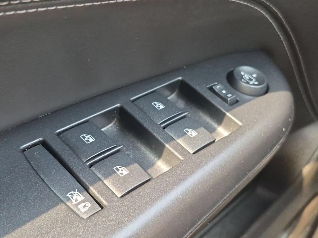 Thumbnail: 2013 Cadillac SRX - 34