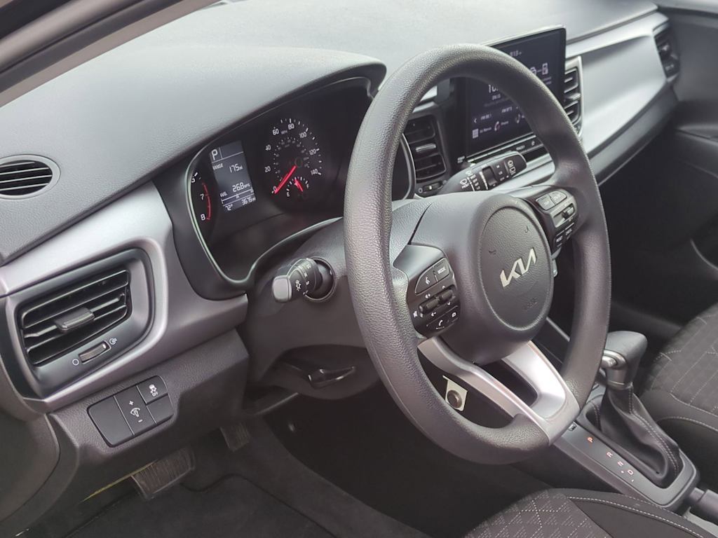 Thumbnail: 2022 Kia Rio - 2