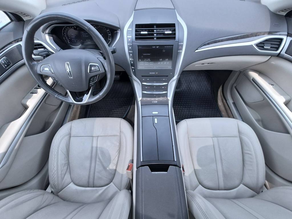 Thumbnail: 2014 Lincoln MKZ - 9