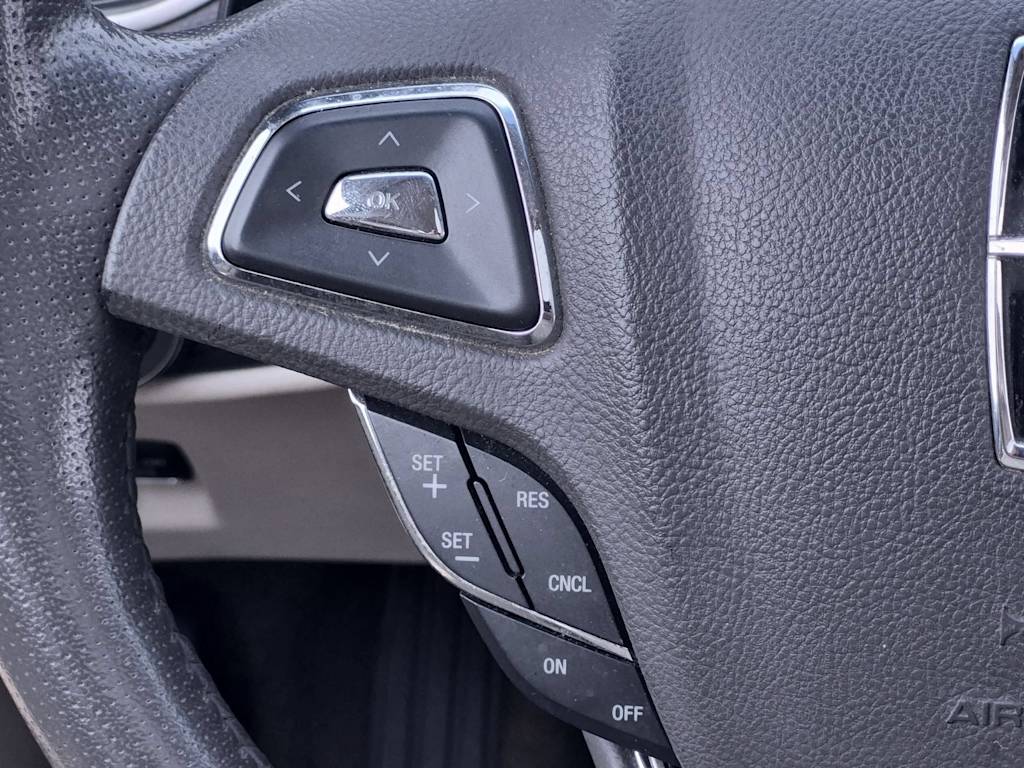 Thumbnail: 2014 Lincoln MKZ - 30