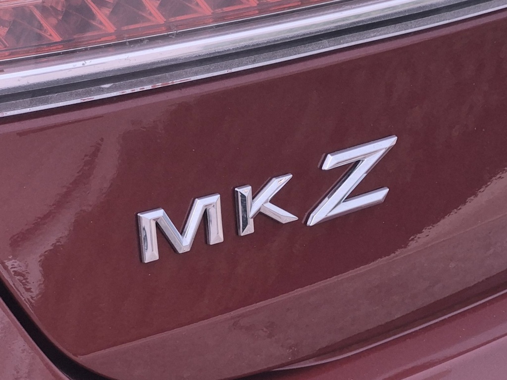 Thumbnail: 2014 Lincoln MKZ - 24