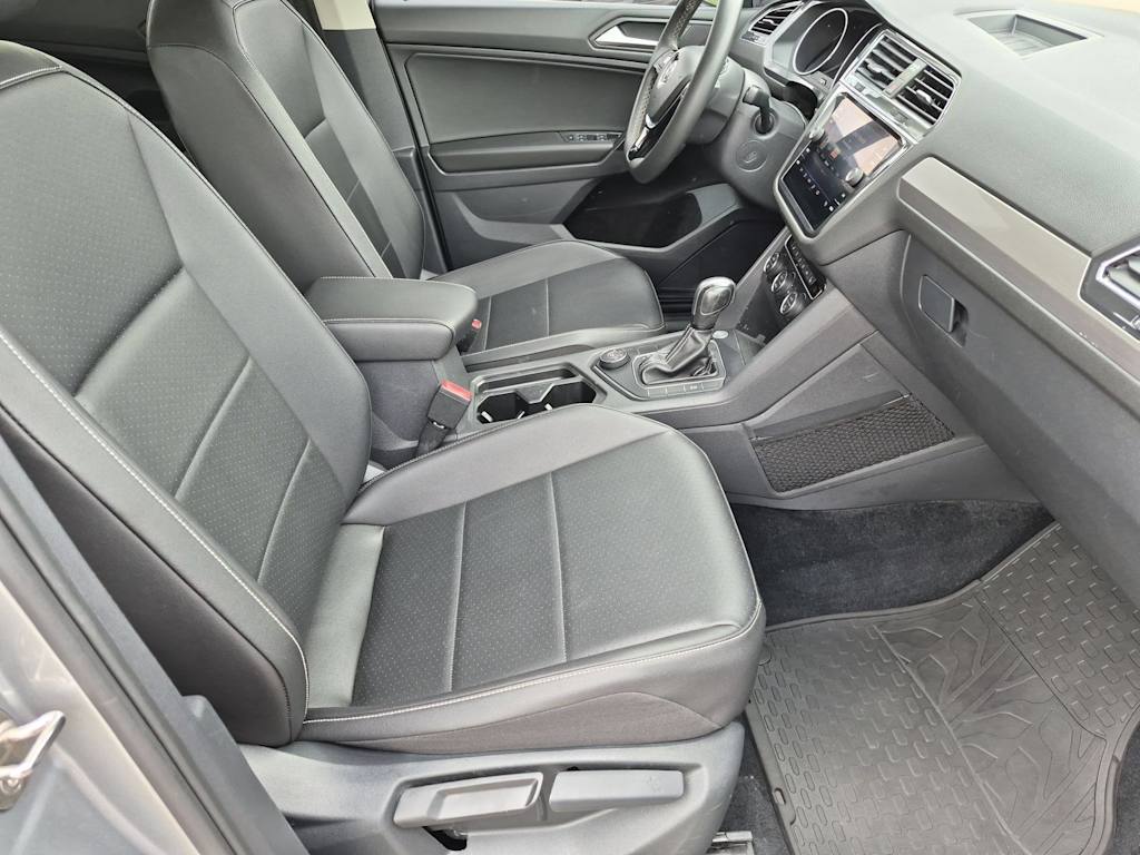 Thumbnail: 2021 Volkswagen Tiguan - 11