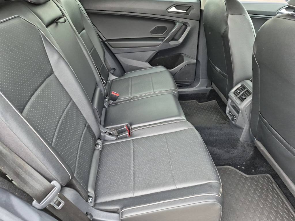 Thumbnail: 2021 Volkswagen Tiguan - 28
