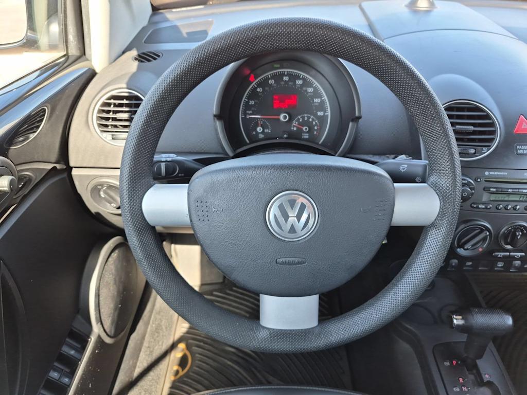Thumbnail: 2007 Volkswagen Beetle - 9