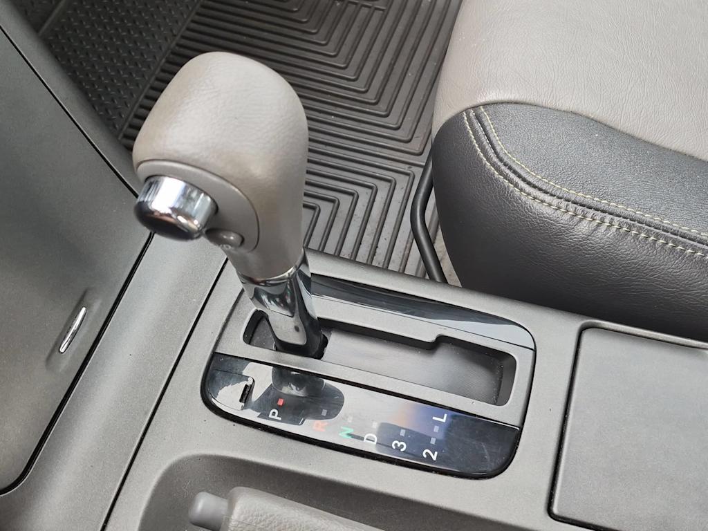 Thumbnail: 2005 Toyota Camry - 35