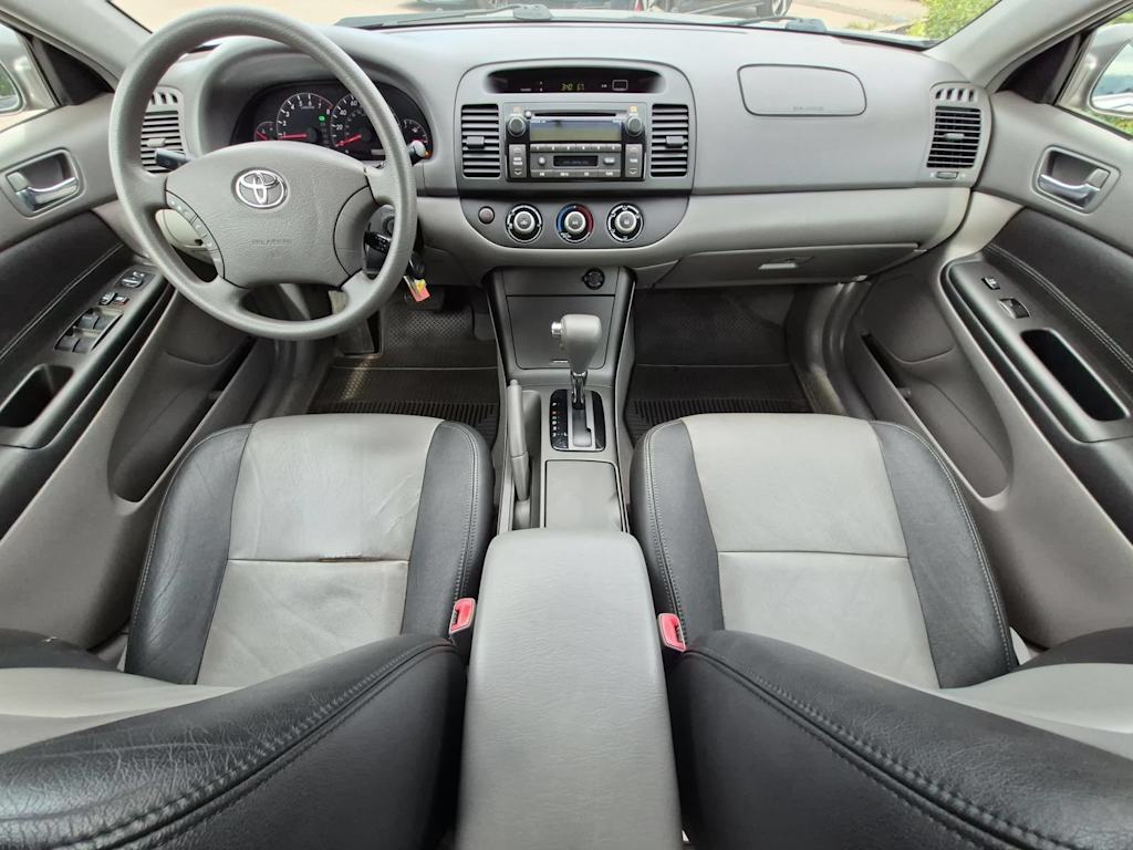 Thumbnail: 2005 Toyota Camry - 9