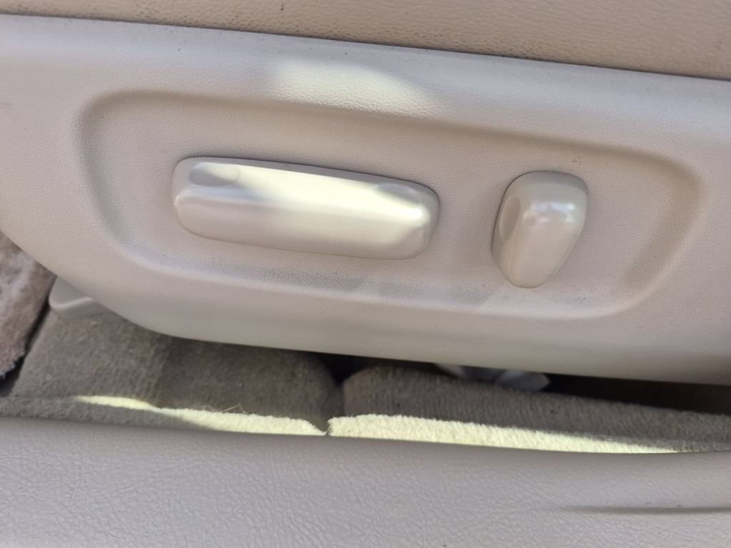 Thumbnail: 2008 Toyota Avalon - 26