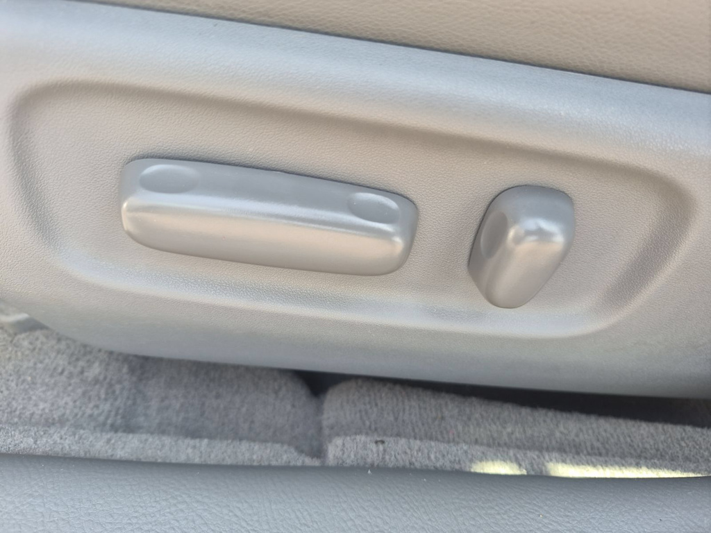 Thumbnail: 2008 Toyota Avalon - 25