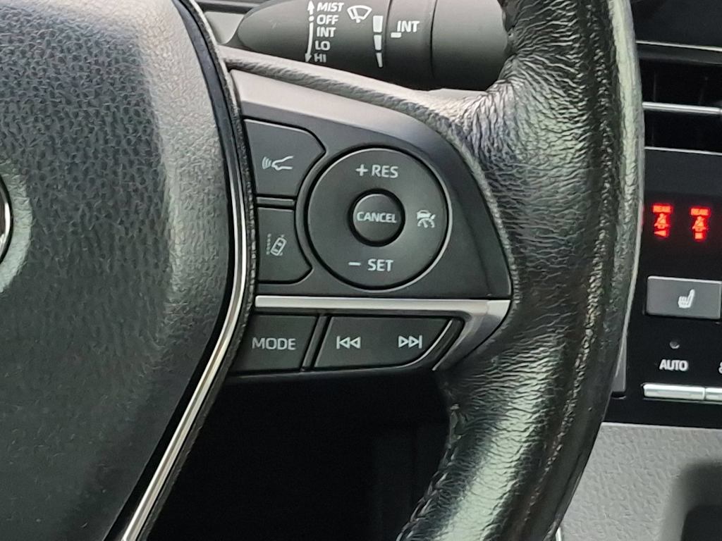 Thumbnail: 2019 Toyota Avalon - 30