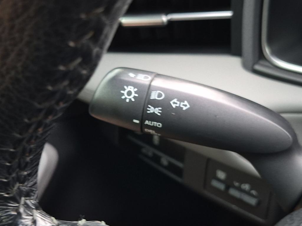 Thumbnail: 2019 Toyota Avalon - 32