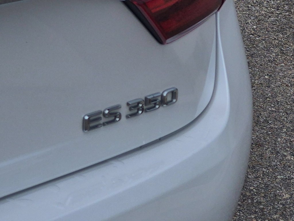Thumbnail: 2017 Lexus ES - 7