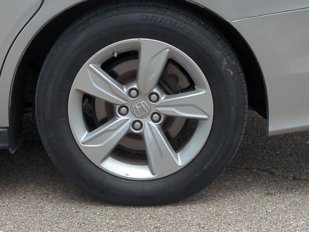 Thumbnail: 2020 Honda Odyssey - 8