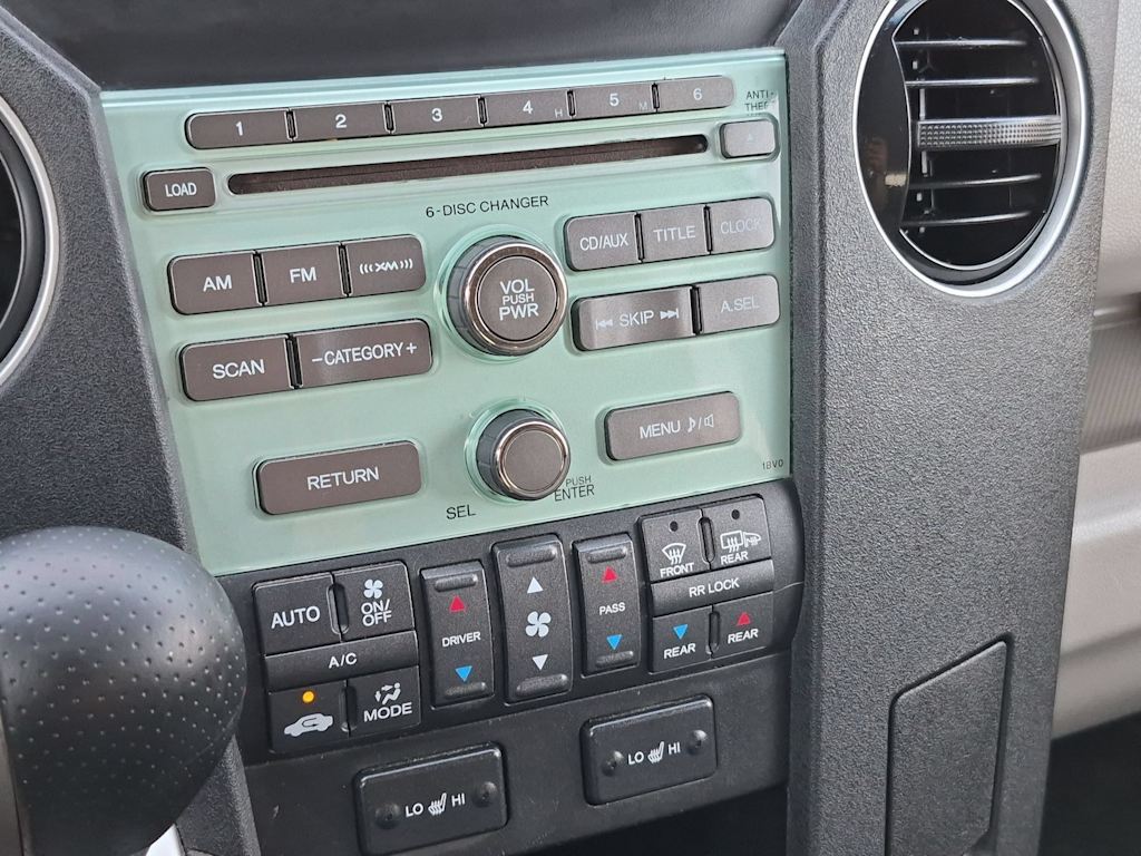 Thumbnail: 2011 Honda Pilot - 34