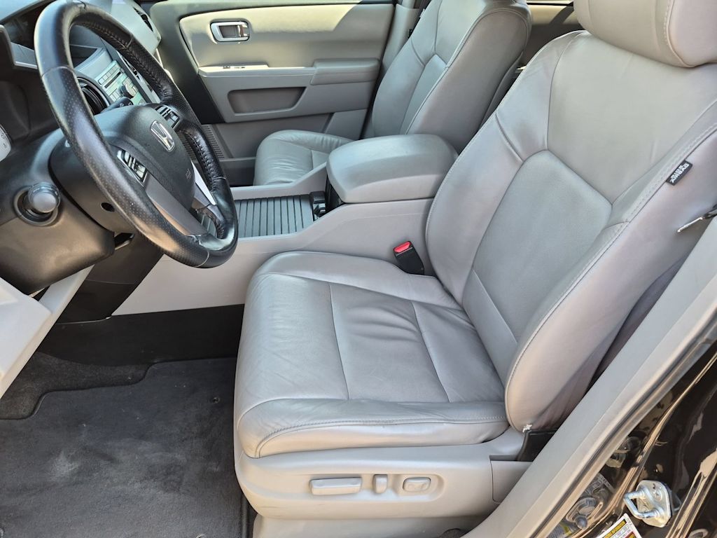 Thumbnail: 2011 Honda Pilot - 10
