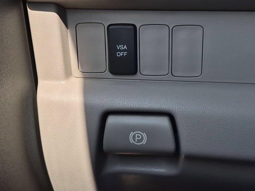 Thumbnail: 2011 Honda Pilot - 32