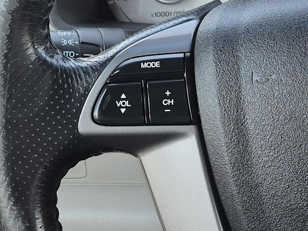 Thumbnail: 2011 Honda Pilot - 29