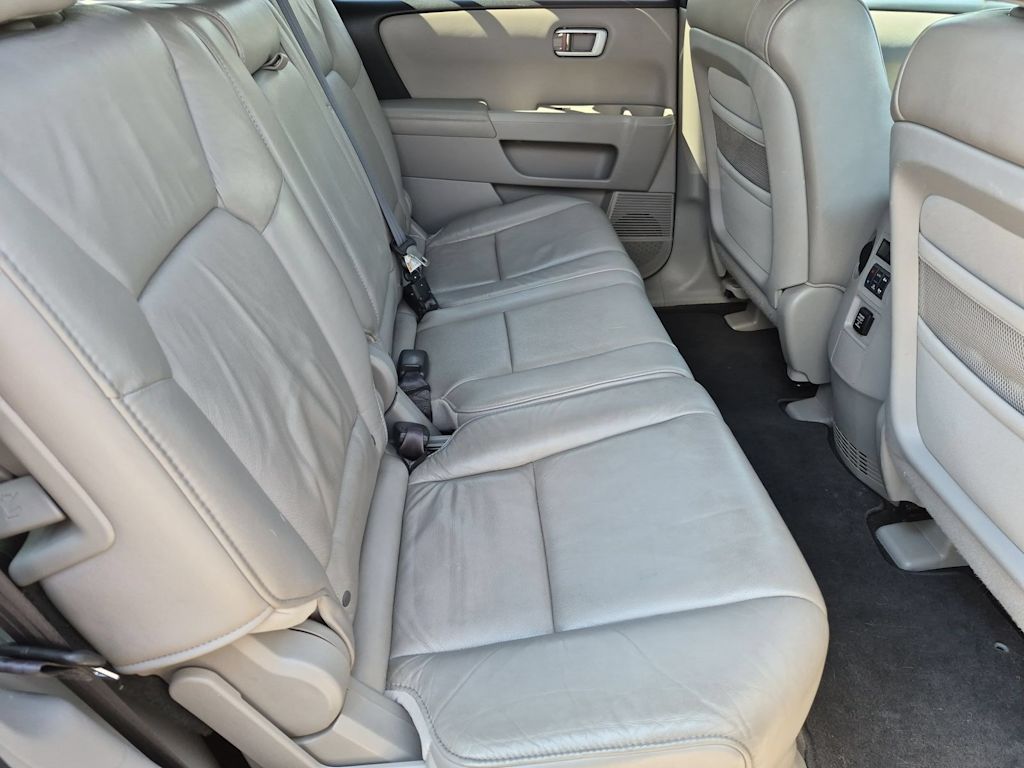Thumbnail: 2011 Honda Pilot - 27