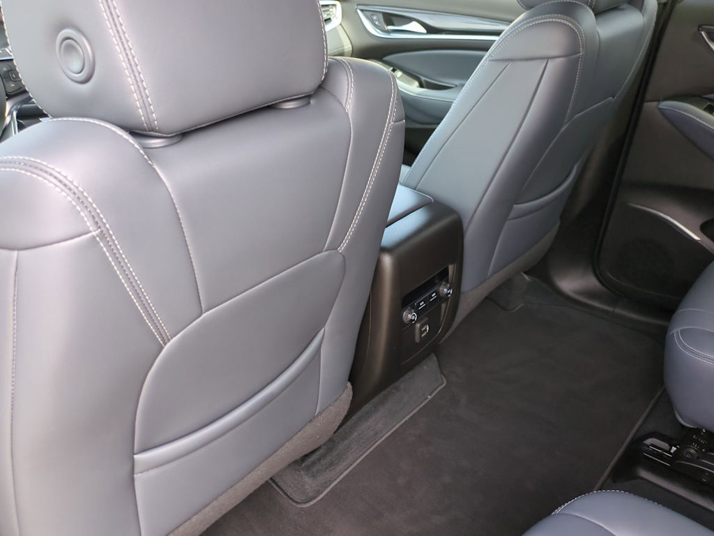 Thumbnail: 2022 Buick Enclave - 9