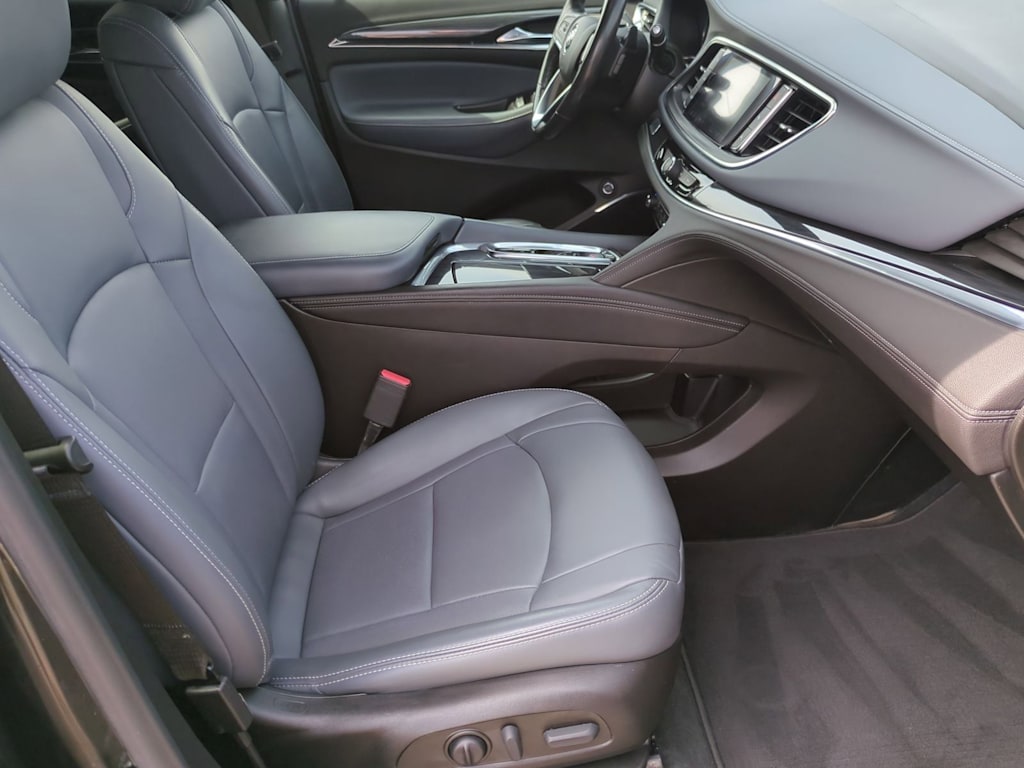 Thumbnail: 2022 Buick Enclave - 8