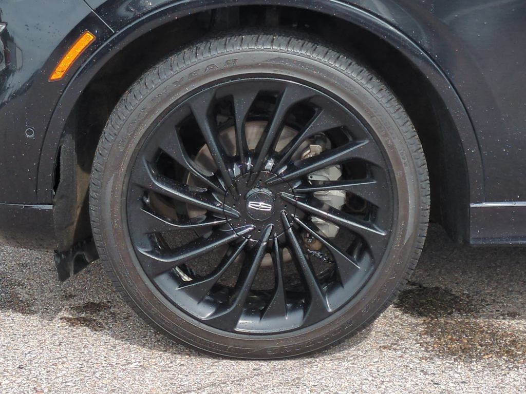 Thumbnail: 2022 Lincoln Aviator - 7