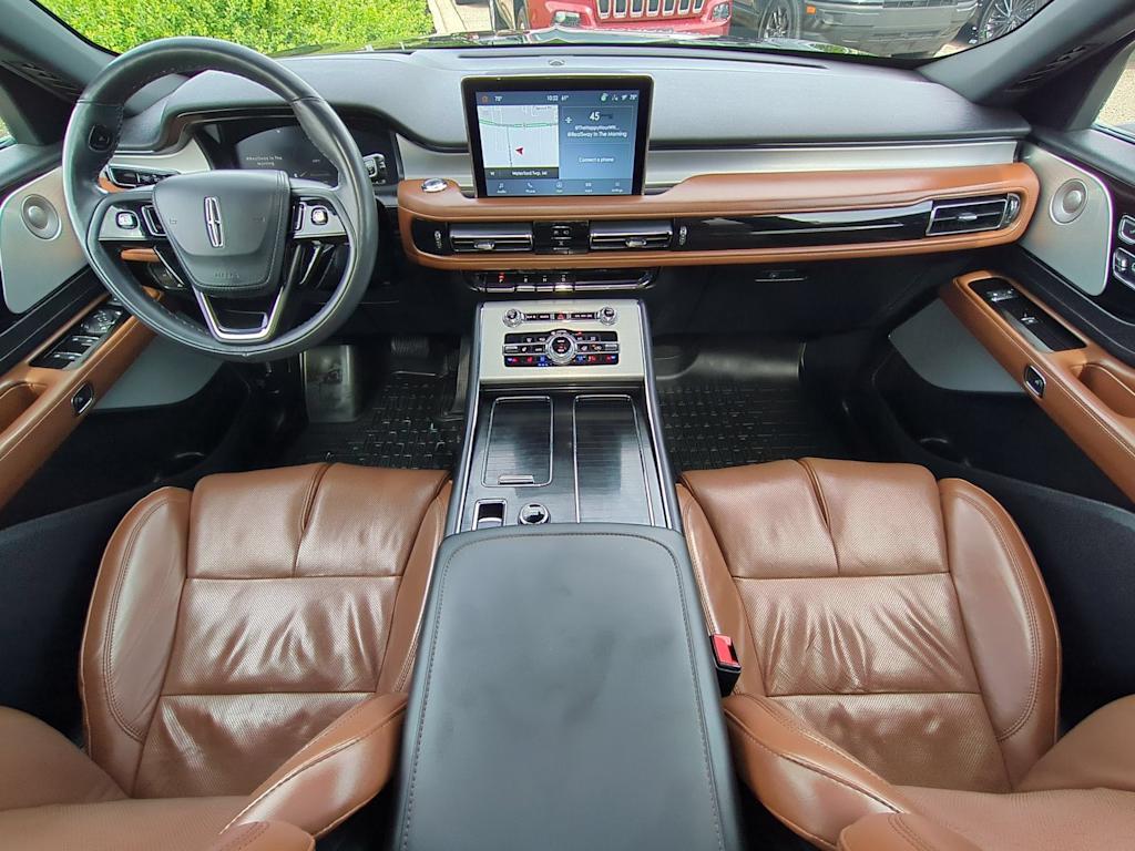Thumbnail: 2022 Lincoln Aviator - 8