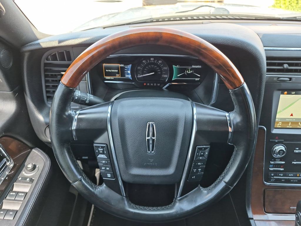 Thumbnail: 2017 Lincoln Navigator - 13