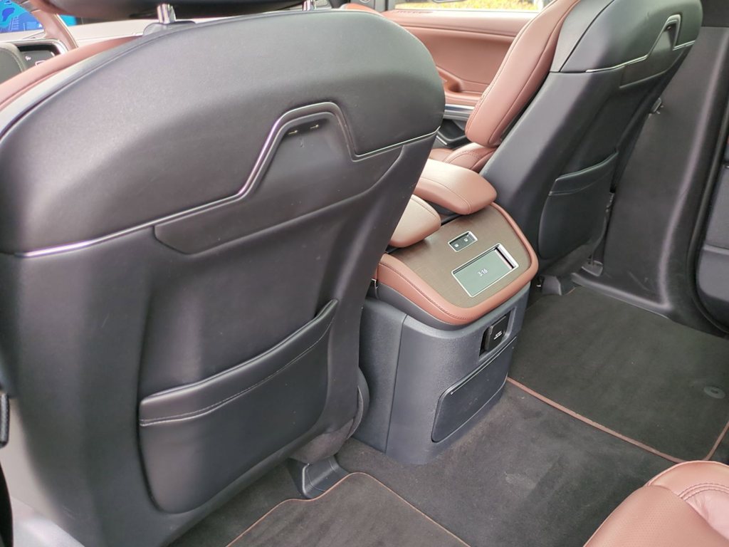 Thumbnail: 2025 Lincoln Navigator - 18