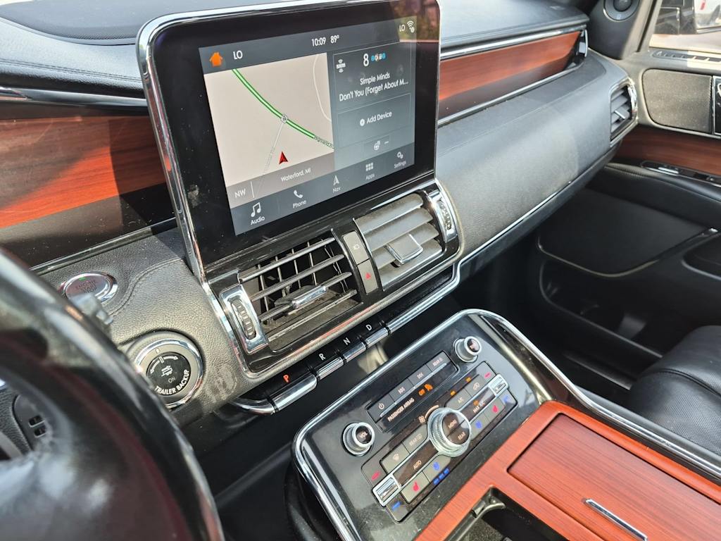 Thumbnail: 2018 Lincoln Navigator - 14