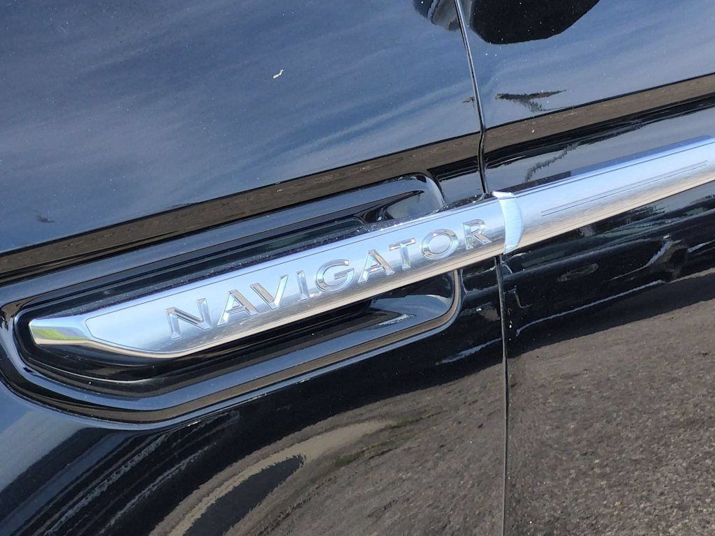 Thumbnail: 2018 Lincoln Navigator - 23