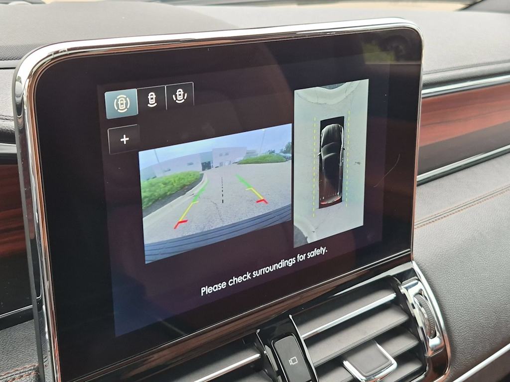 Thumbnail: 2021 Lincoln Navigator - 34