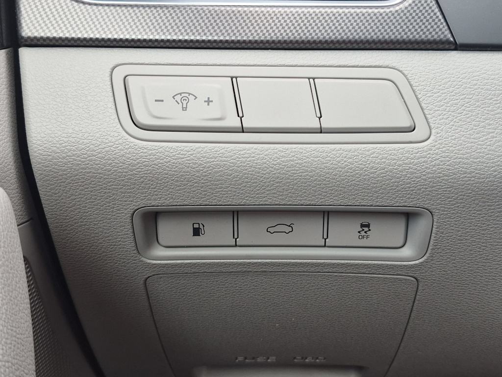Thumbnail: 2016 Hyundai Sonata - 34