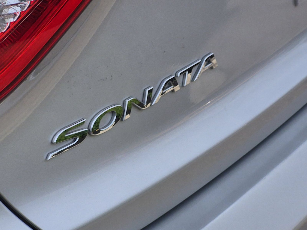 Thumbnail: 2016 Hyundai Sonata - 25