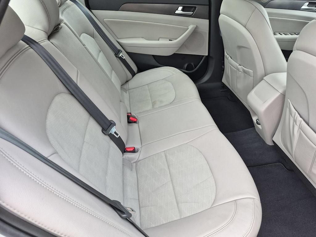 Thumbnail: 2016 Hyundai Sonata - 28