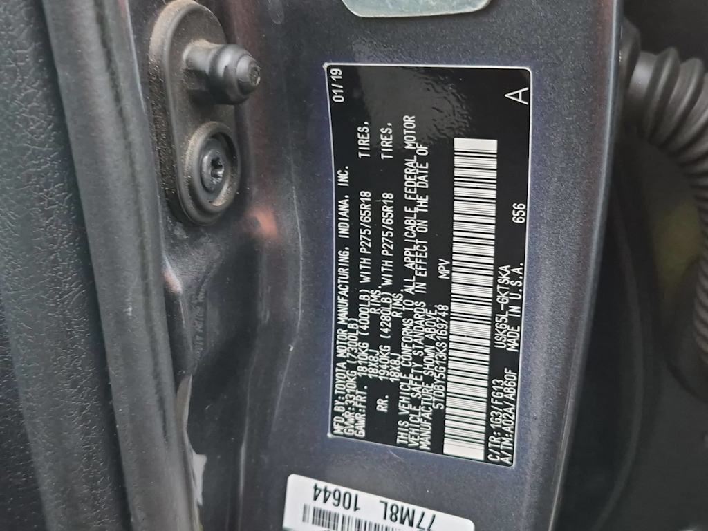 Thumbnail: 2019 Toyota Sequoia - 18