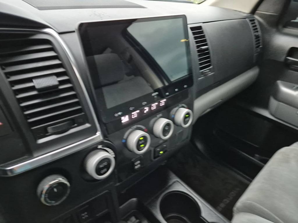 Thumbnail: 2019 Toyota Sequoia - 14