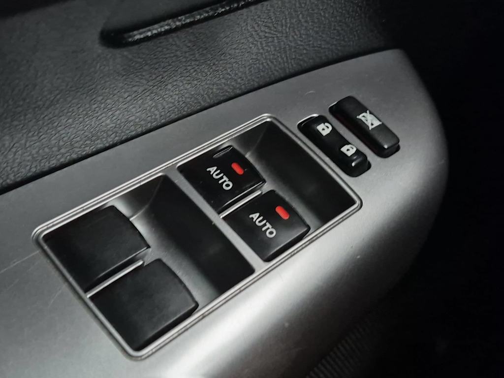 Thumbnail: 2019 Toyota Sequoia - 34