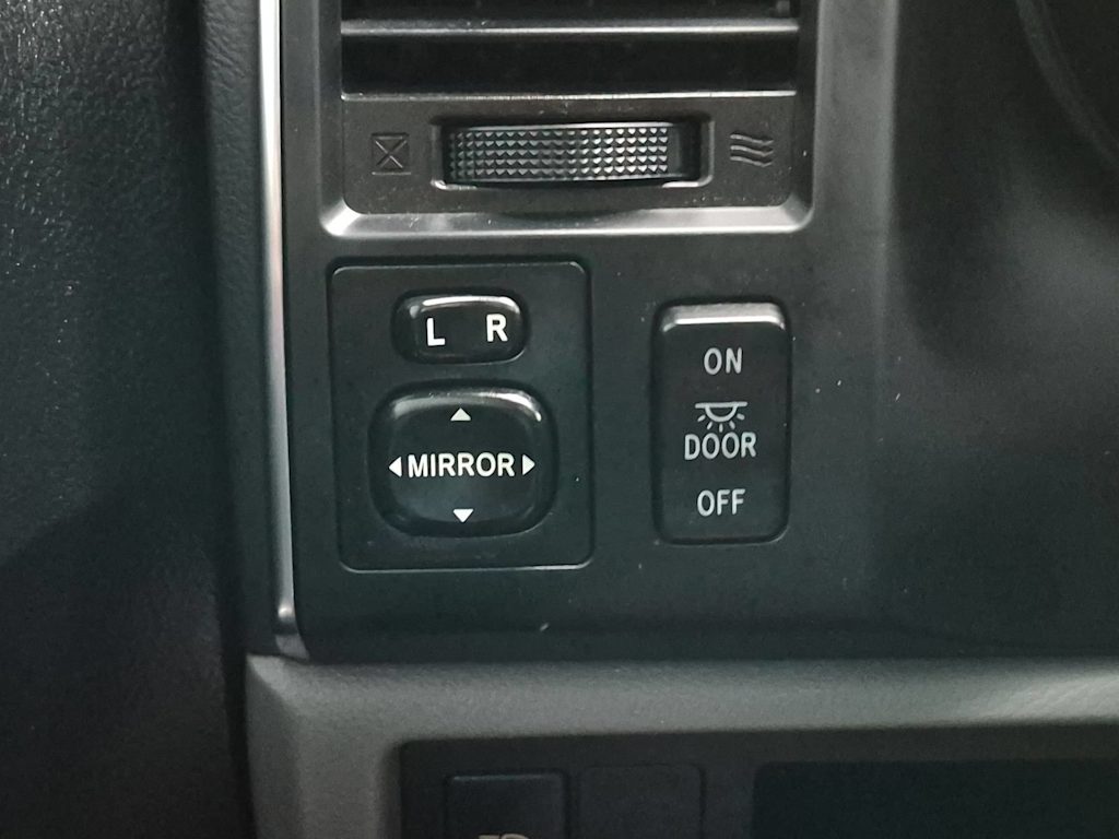 Thumbnail: 2019 Toyota Sequoia - 33