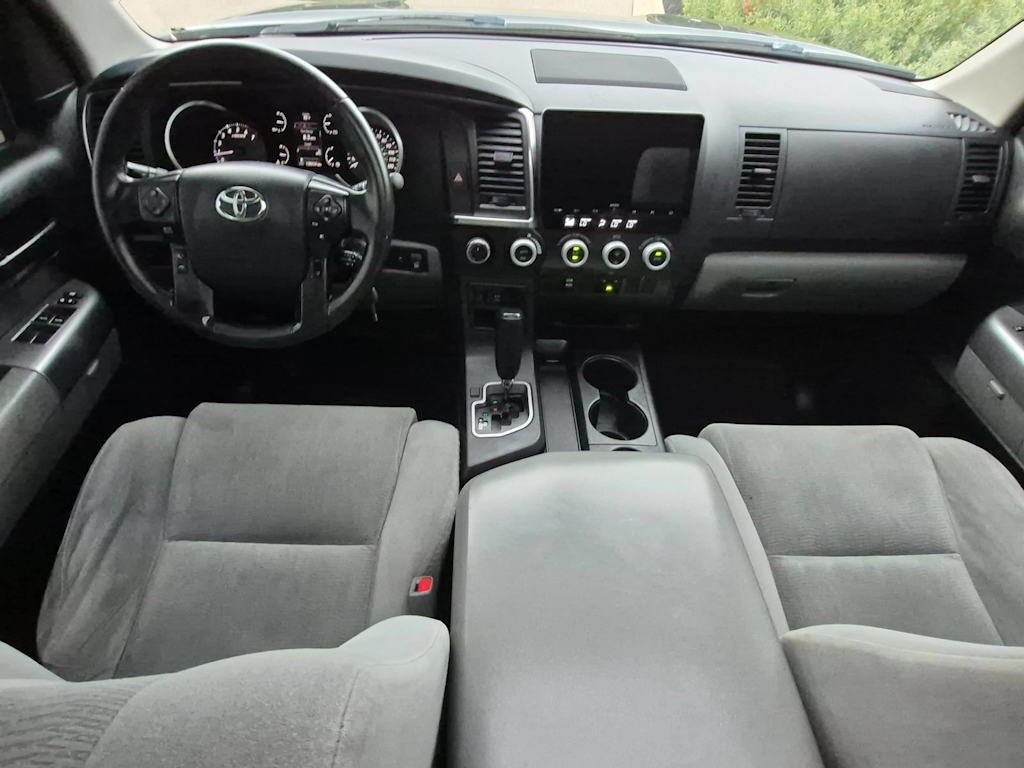 Thumbnail: 2019 Toyota Sequoia - 9