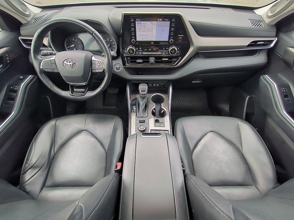 Thumbnail: 2021 Toyota Highlander - 6
