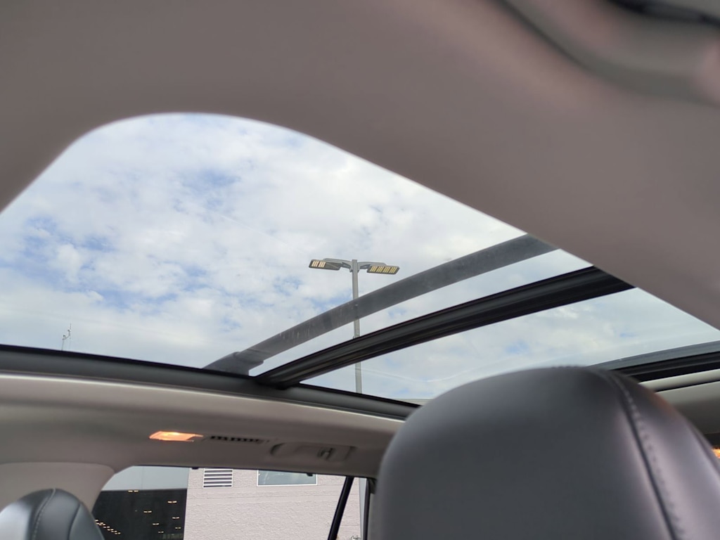 Thumbnail: 2021 Toyota Highlander - 23