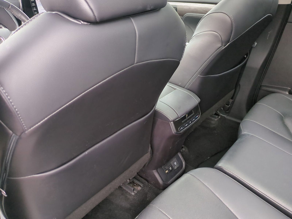 Thumbnail: 2021 Toyota Highlander - 22