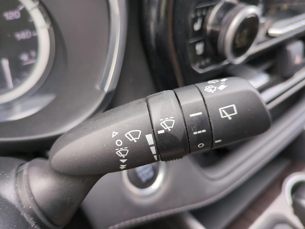 Thumbnail: 2021 Toyota Highlander - 28