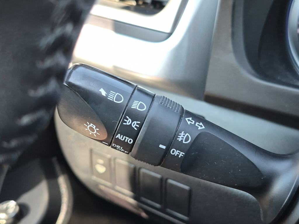 Thumbnail: 2016 Toyota Highlander - 33