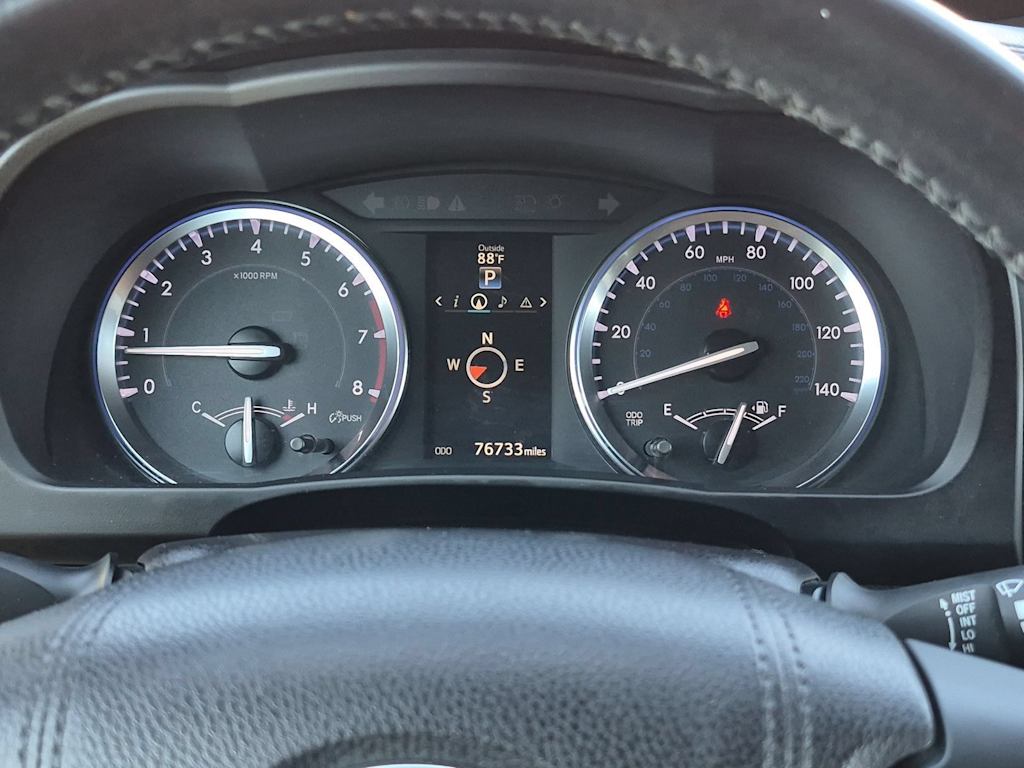 Thumbnail: 2016 Toyota Highlander - 16