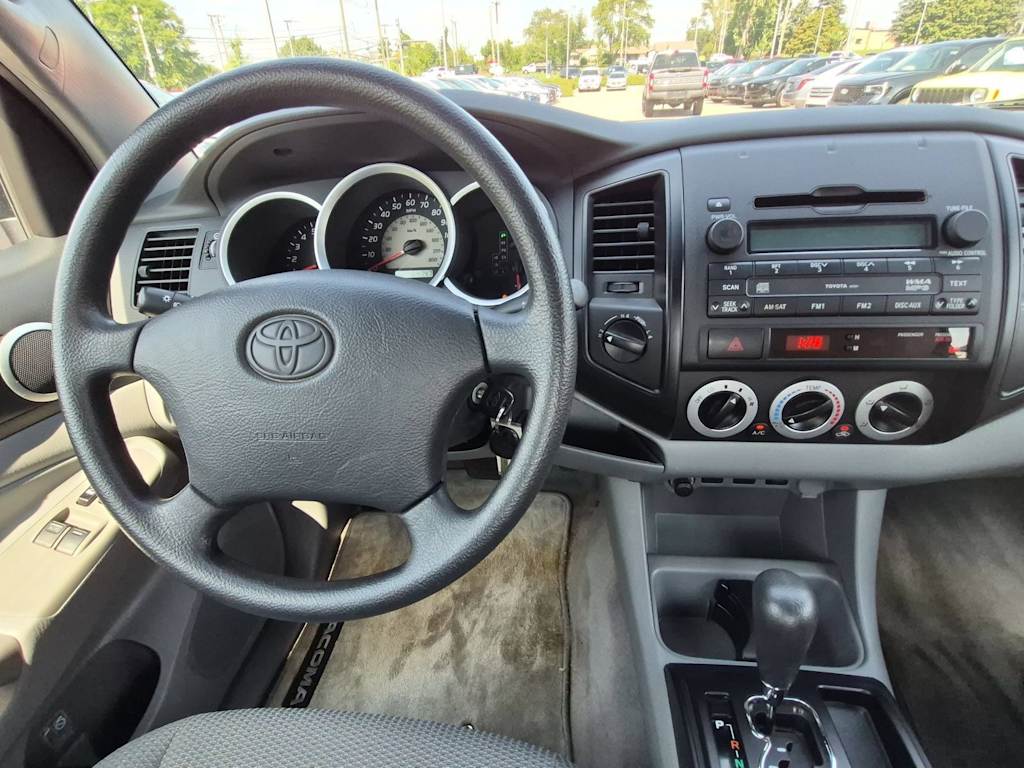 Thumbnail: 2009 Toyota Tacoma - 8