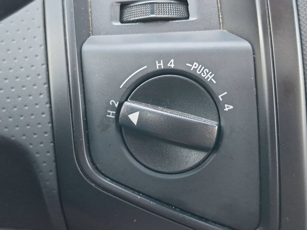 Thumbnail: 2009 Toyota Tacoma - 34