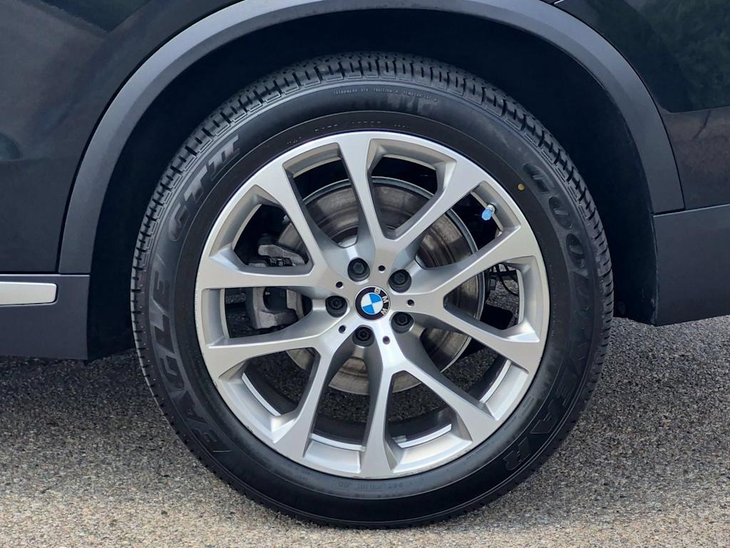 Thumbnail: 2022 BMW X5 - 8