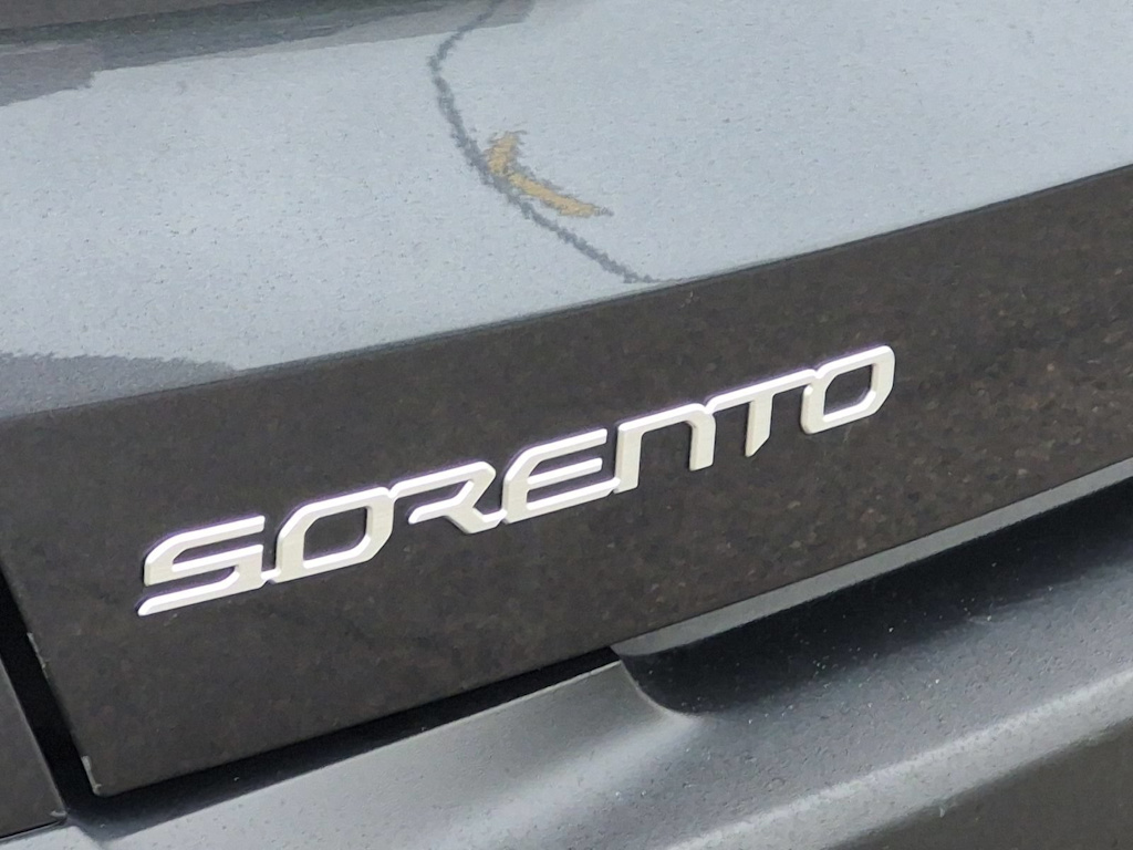 Thumbnail: 2023 Kia Sorento - 23