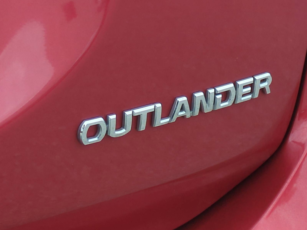 Thumbnail: 2018 Mitsubishi Outlander - 7
